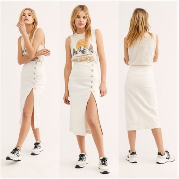 Free People Dresses & Skirts - Free People Pebble White Denim Skirt size 8 NWT